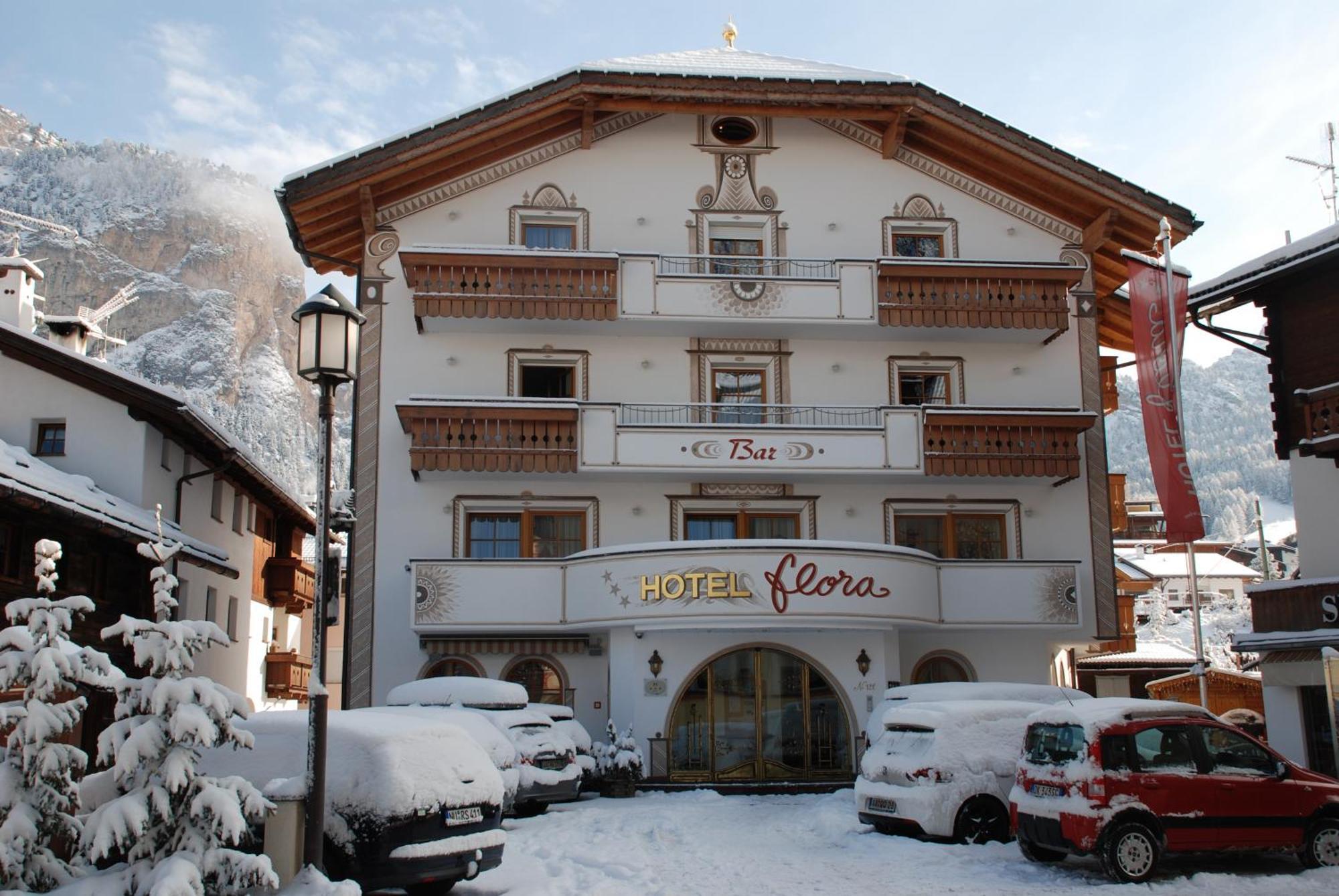 Hotel Flora Selva di Val Gardena Exterior foto